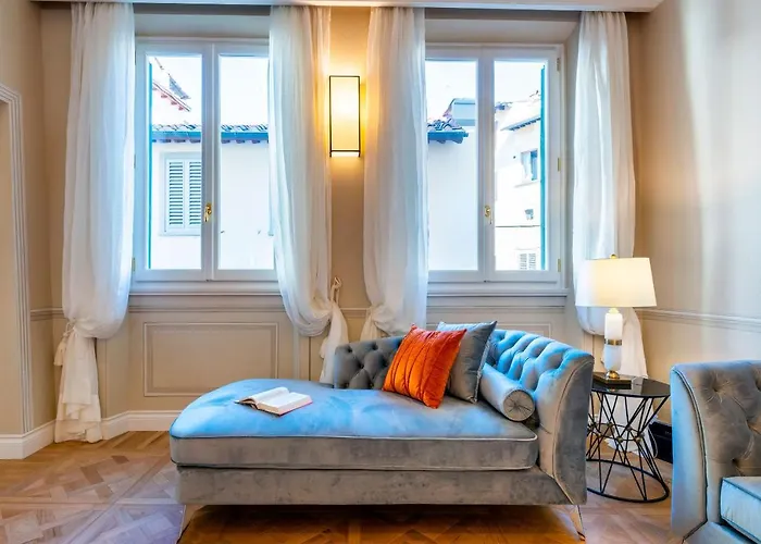 Genteel Home Via Della Spada